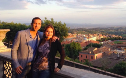 Partorisce in auto. Tutto il paese gioisce per l'arrivo del piccolo Federico 
