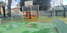 Il parco Santa Chiara appena riaperto ha già problemi