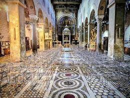 Il ricordo della traslazione delle reliquie del patrono Sant'Ambrogio martire