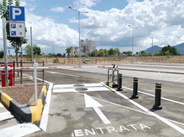 Il parcheggio del casello dell'autostrada diventerà a pagamento