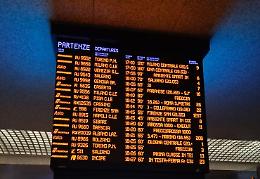 Guasto elettrico a Roma Termini. Circolazione in lenta ripresa