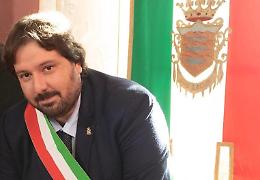 Malore mentre è in Comune. Muore il sindaco Domenico Petrini 