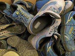 Dalle scarpe dei postini i tappetini per i giochi