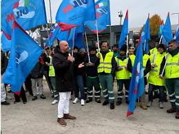 Gli operai De Vizia scioperano ancora 