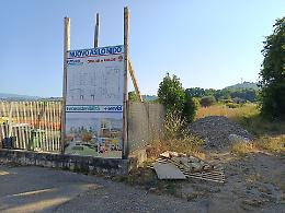 Il cantiere del nuovo asilo ancora al palo. Lavori fermi da mesi e mistero sulla delibera di modifica