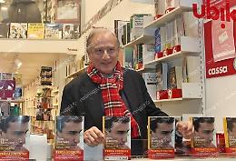 Piero Marrazzo presenta da Ubik "Storia senza eroi"
