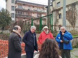 Rifiuti nell'area della villa comunale: la denuncia degli ambientalisti