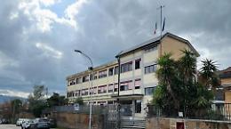 Furto alla “Dante Alighieri”, rubati 25 computer