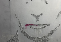 Danneggiato il murales di Mastroianni