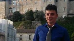 Precipita dal cavalcavia e muore. La vittima è Daniele Cammarota