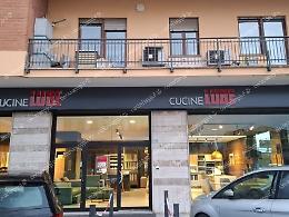 Cucina e living. Apre il nuovo “Lube Store”