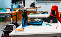 Bambini senza scuola e senza vaccini. Per uno dei due si cerca un compromesso