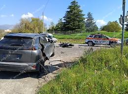 Incidente tra un'auto e una moto: arriva l'eliambulanza