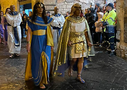 Cavallo caduto in processione. La Pro loco replica alle critiche  