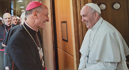 Il vescovo Antonazzo ricevuto dal Papa. Un incontro speciale e quel filo che li ha uniti