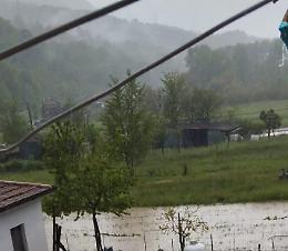 Bomba d'acqua nel Sorano, disagi e strade allagate