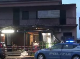 Bombe carta piazzate per intimidire. Un altro giovane ai domiciliari