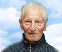 Un sacerdote sempre vicino alla gente. Addio a don Carlo Carino