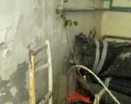 Perdita idrica nel campetto abbandonato: «L'acqua scorre da mesi»