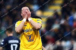 Frosinone sconfitto. L’unico che lotta è Ben Kone. Gli altri sottotono