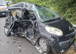Scontro tra due auto, arriva l'eliambulanza