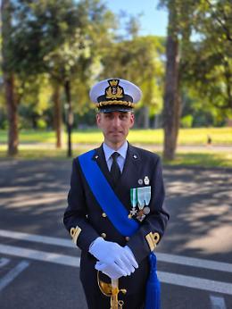 Parata del 2 giugno: il Capitano di Corvetta Tommaso D’Arpino al comando della Compagnia d’onore del Corpo delle Capitanerie di Porto