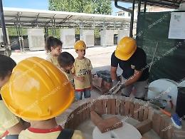 Edilizia, droni e simulatori multimediali: un successo le visite guidate con i bambini 