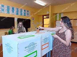 Bassa l'affluenza alle urne. Alle 12 in provincia di Frosinone è al 5,51%