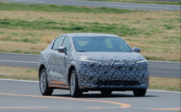 Nissan Leaf, svolta elettrica
