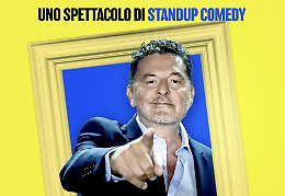 "Lo Spaesato" arriva al Supercinema: comicità, borghi e italianità nel comedy show di Teo Mammucari