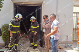 Soffitto crollato da Essenza: «Avevamo segnalato macchie di umidità»
