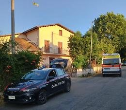 Finisce con lo scooter contro un muro: arriva l'eliambulanza