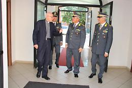 La Guardia di Finanza accoglie il Mons. Ambrogio Spreafico / FOTO