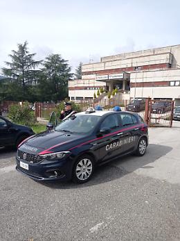 Fugge dai domiciliari e viene fermato dai carabinieri 