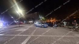 Rissa in pieno centro a colpi di mazza da baseball