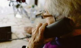 Anziana fiuta la truffa e la sventa