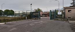 Fuochi d'artificio davanti al carcere per il compleanno di un detenuto: denunciati