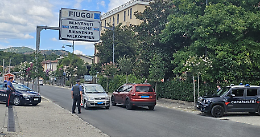 Viola il divieto di avvicinamento ai genitori, arrestato dai carabinieri