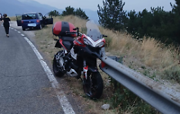 Incidente stradale tra due motociclisti: necessaria l'eliambulanza