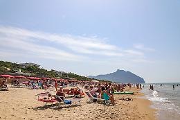 Tutti in spiaggia. A caro prezzo