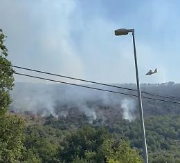 Brucia ancora Monte Siserno