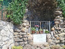 Rubata la statua della Madonna: scatta la denuncia contro ignoti