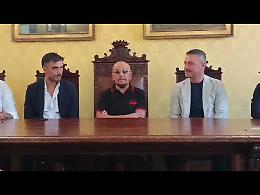Enrico Ruggeri in concerto ad Anagni. Accolto dal sindaco Daniele Natalia 