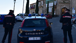 Botte e minacce alla compagna e alla figlia