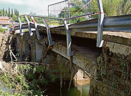 Ponte inagibile, ancora disagi