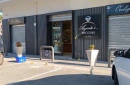 Colpo da 100mila euro alla gioielleria “Argento è” 
