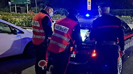Alla guida sotto l'effetto di alcol e droga: due denunce e tre patenti ritirate