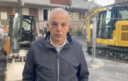 Puzza di gas a scuola: i bambini restano fuori per precauzione