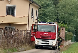 Incendio in un'abitazione: anziano messo in salvo dai carabinieri