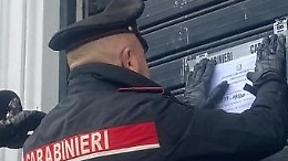 Violente liti e minori sorpresi con la droga. Chiusa una sala giochi 